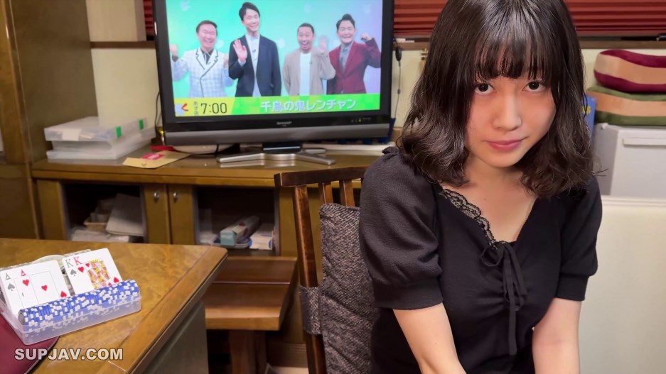 FC2PPV 4697605 A cute girl with outstanding style and innocence